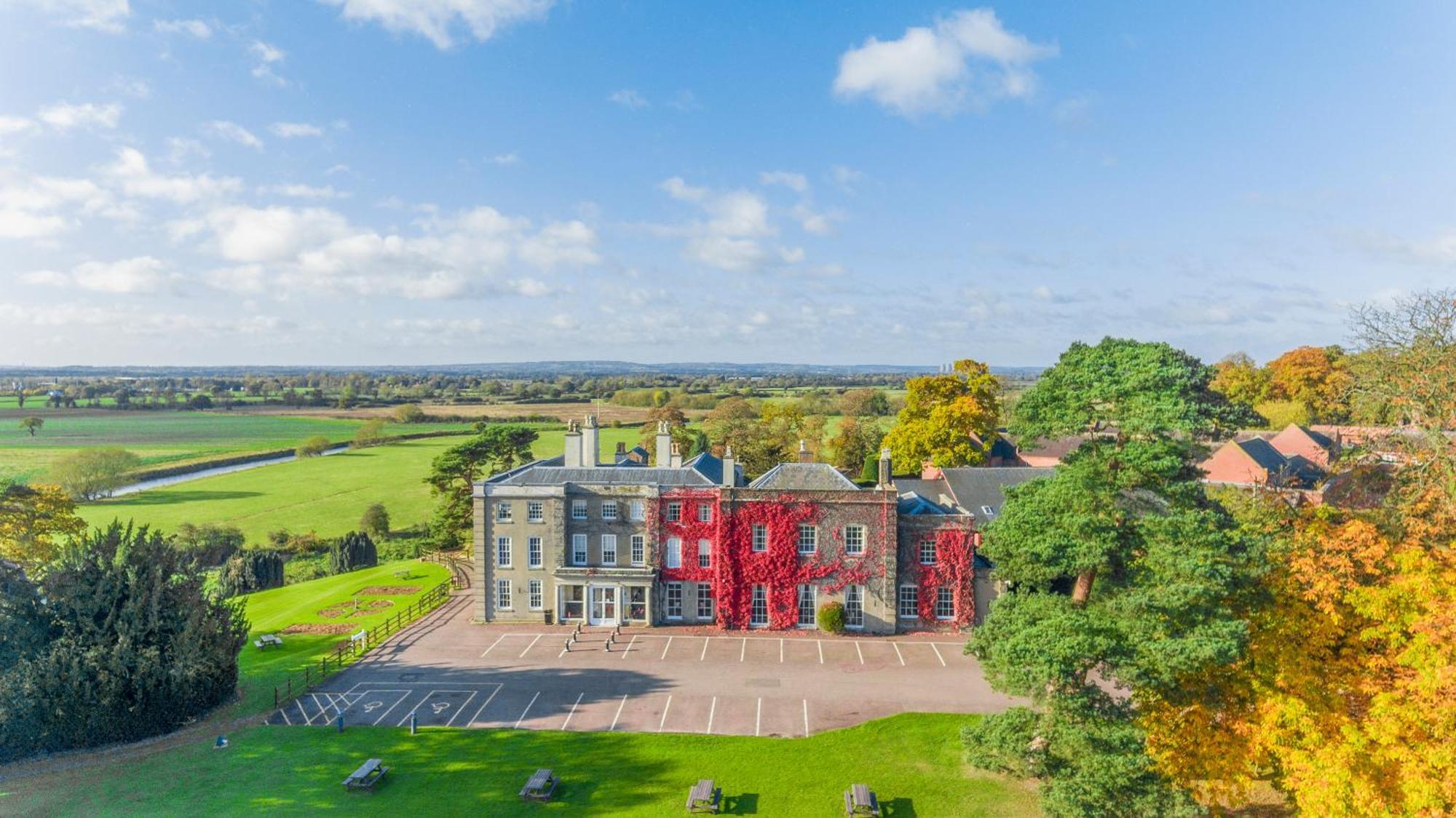 Wychnor Park Country Club Hotel Barton under Needwood Exterior photo