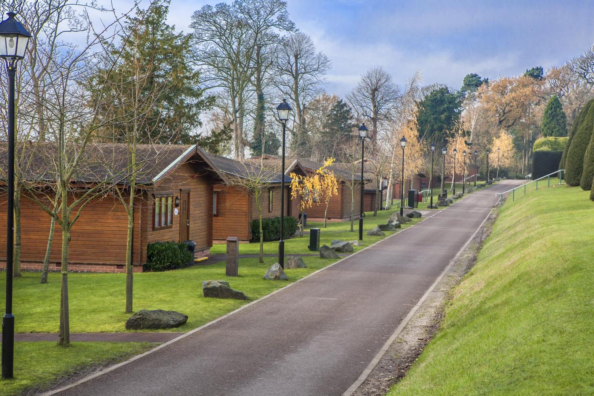 Wychnor Park Country Club Hotel Barton under Needwood Exterior photo